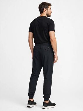 Lululemon Men’s Commission Jogger Pants 31 Black Warpstreme Slimm fit 38L elast